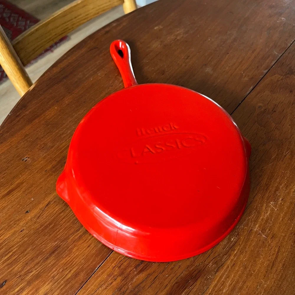 Heuck Classics Cast Iron Enamelware Skillet